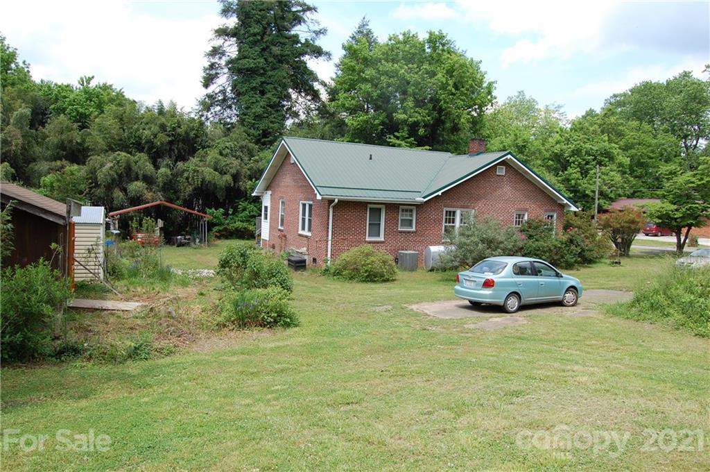 216 Spring Street Marion NC 28752
