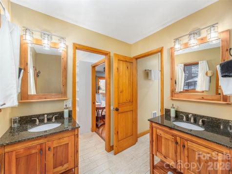 56 Southwicke Drive Arden NC 28704