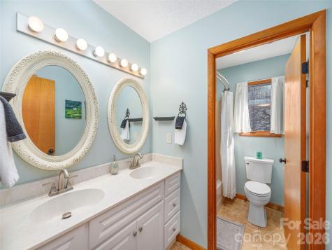 56 Southwicke Drive Arden NC 28704