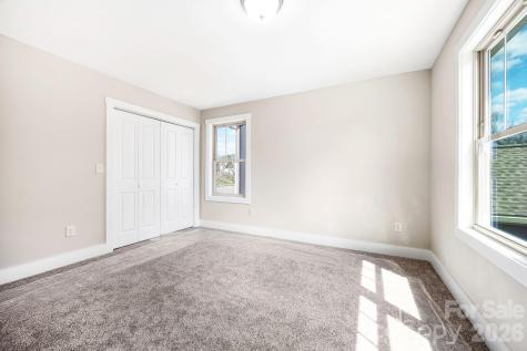 79 Wheeler Road Weaverville NC 28787