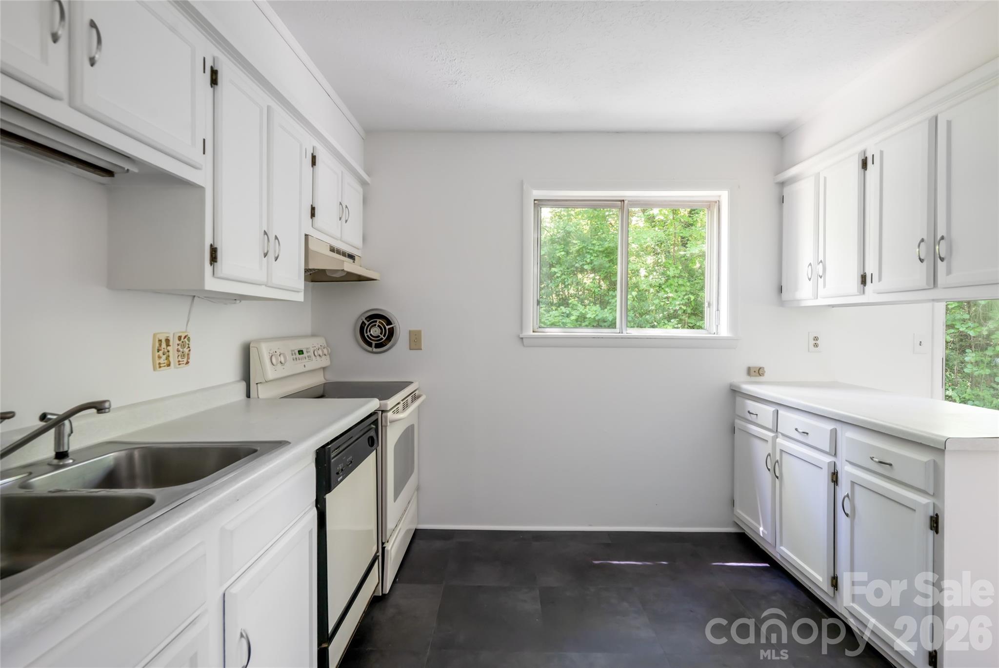 1 Beaverdam Knoll Road Asheville NC 28804