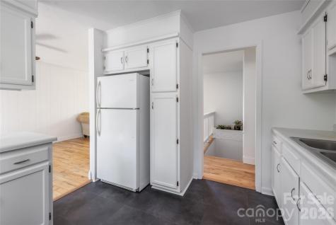 1 Beaverdam Knoll Road Asheville NC 28804