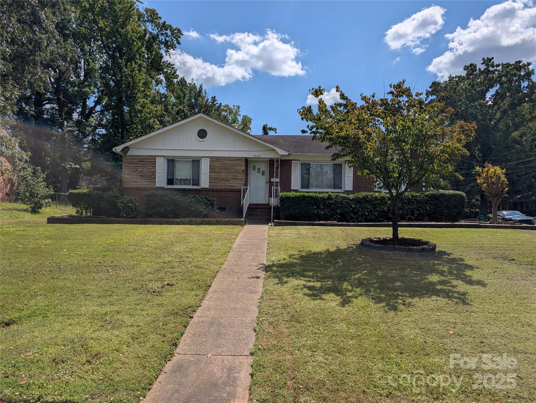 2855 Fordwood Drive Charlotte NC 28208