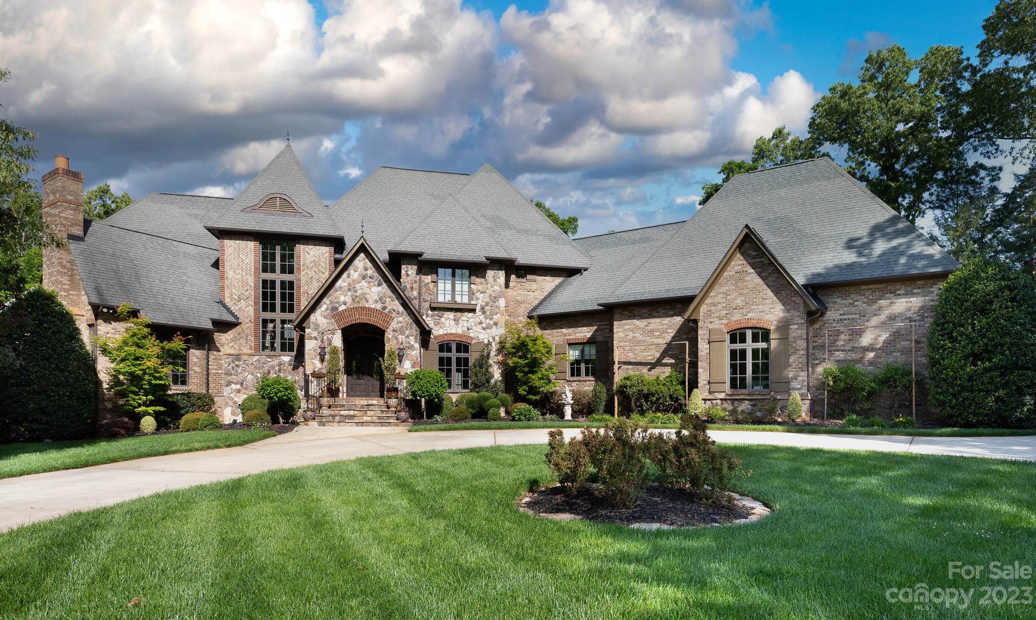 9008 Deer Valley Court Waxhaw NC 28173