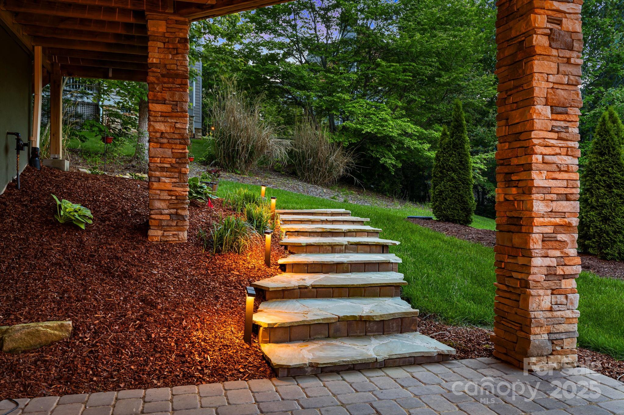 15 Ledgestone Drive Fairview NC 28730