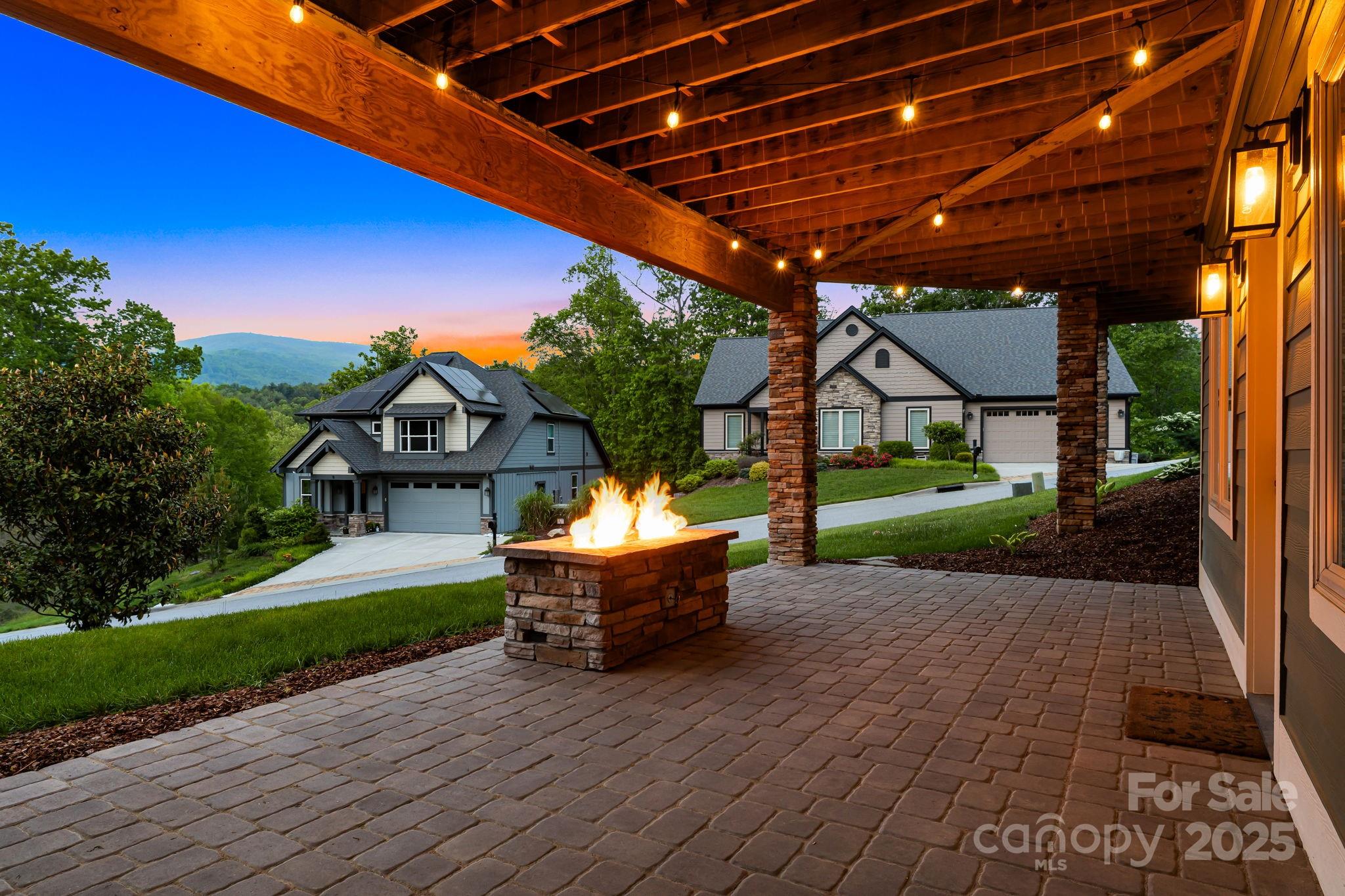15 Ledgestone Drive Fairview NC 28730