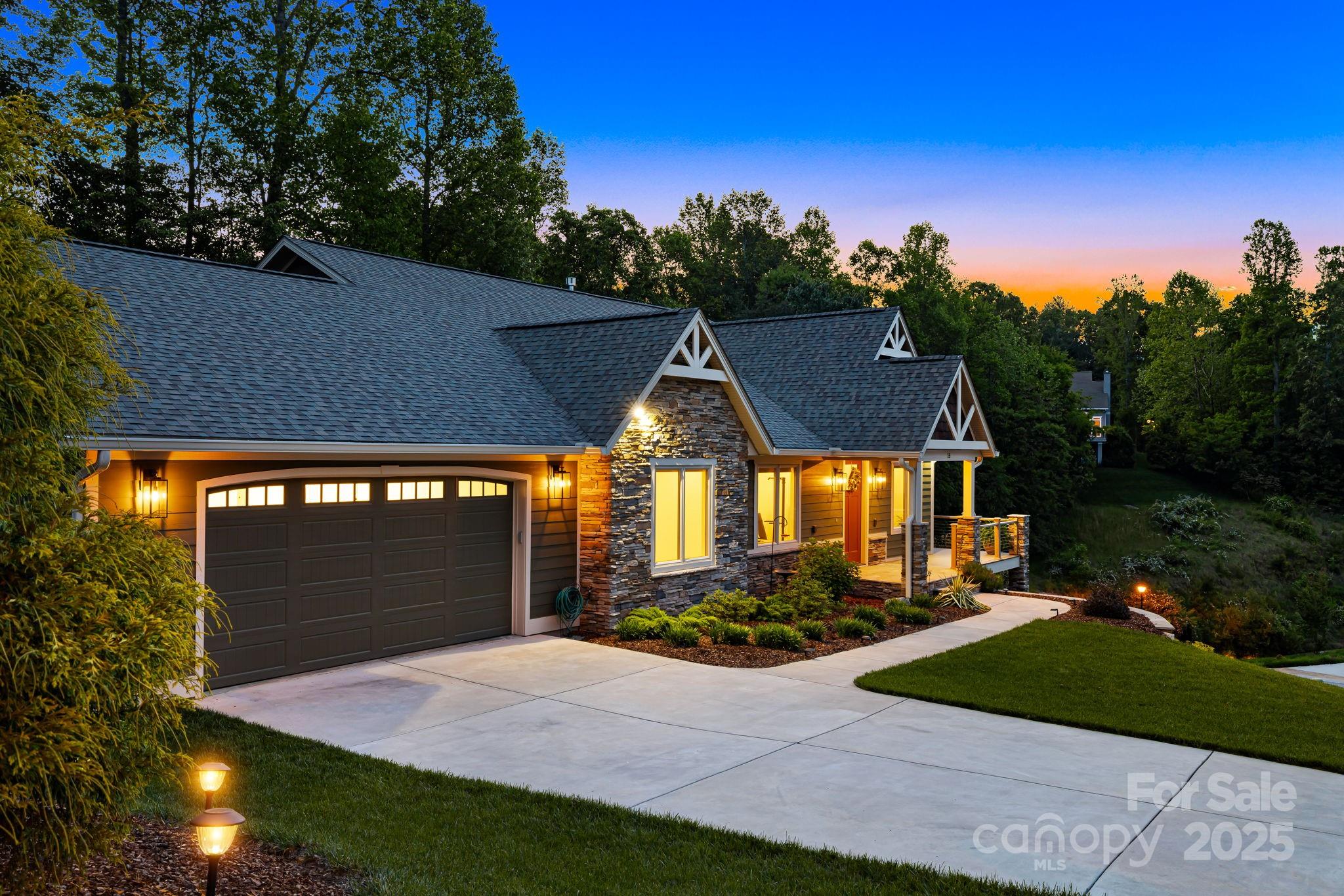 15 Ledgestone Drive Fairview NC 28730