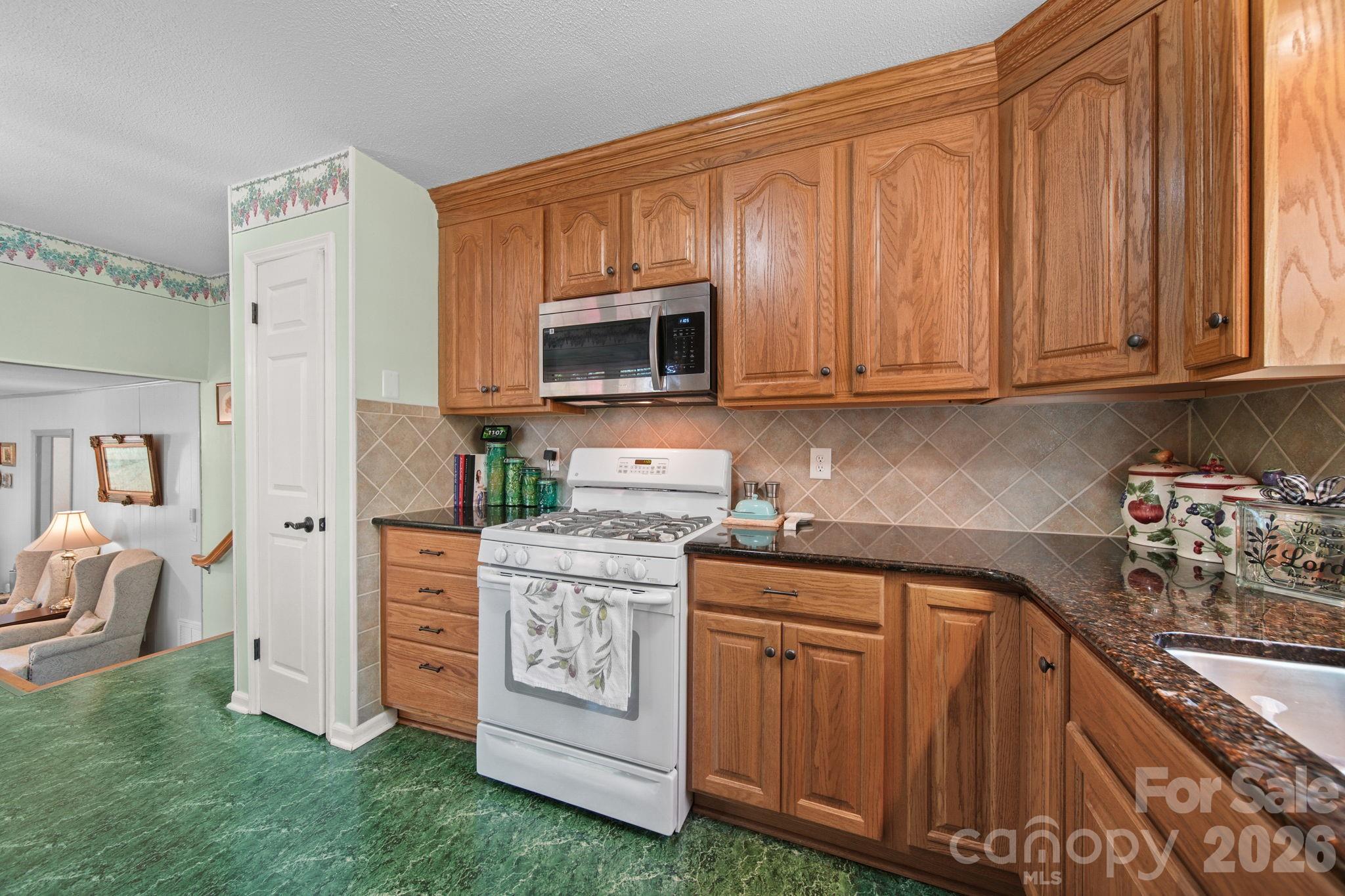 2165 Gaines Avenue Gastonia NC 28054