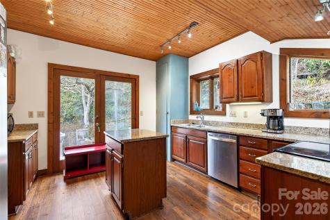 287 North Carolina Terrace Montreat NC 28757