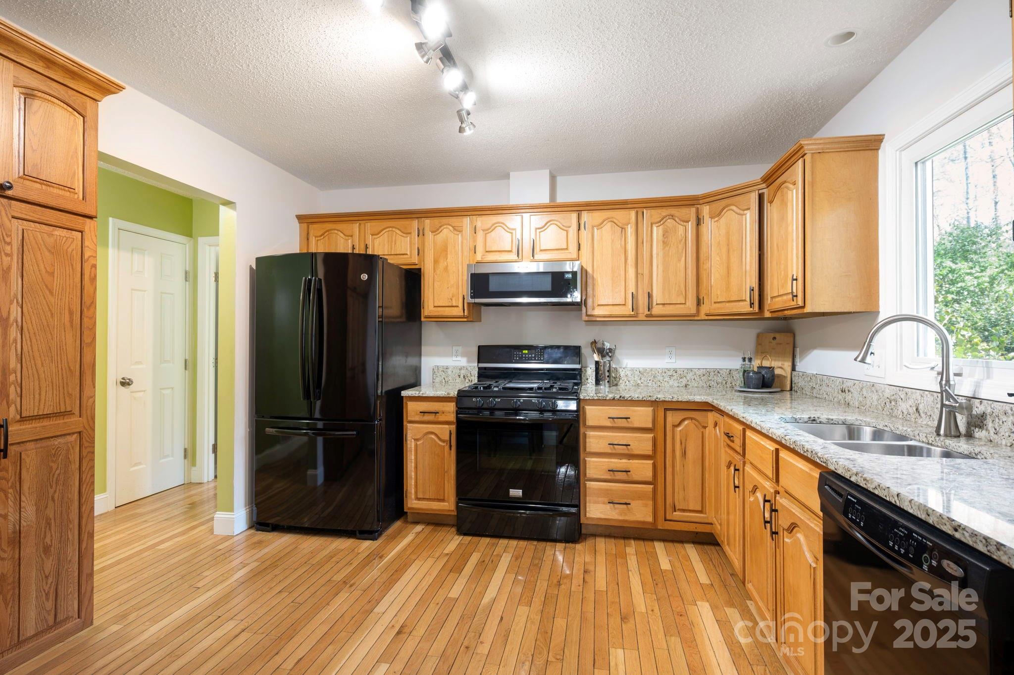 65 Forest Lake Drive Asheville NC 28803