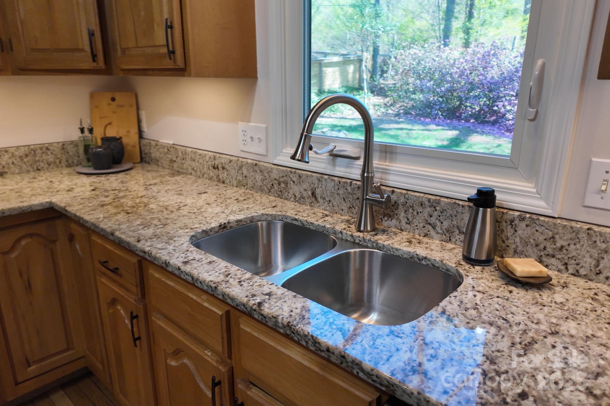 65 Forest Lake Drive Asheville NC 28803