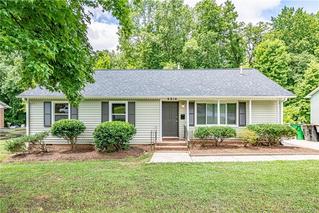 6814 Barrington Drive Charlotte NC 28215