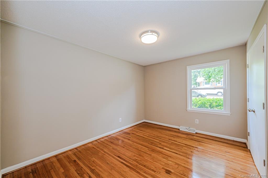 6814 Barrington Drive Charlotte NC 28215