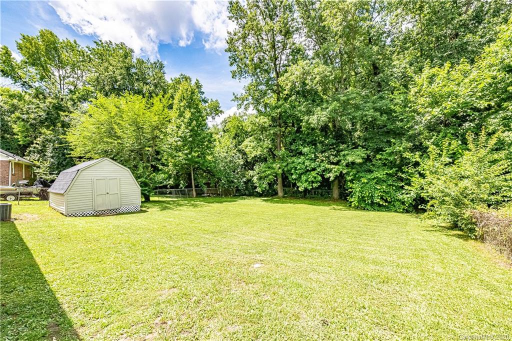 6814 Barrington Drive Charlotte NC 28215