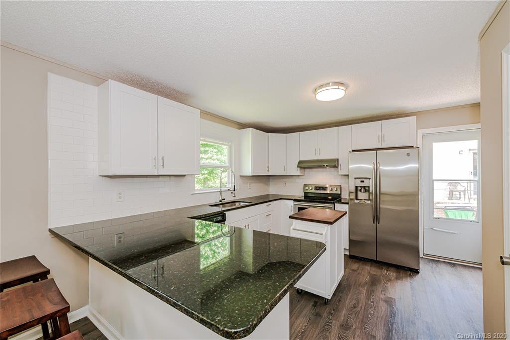6814 Barrington Drive Charlotte NC 28215