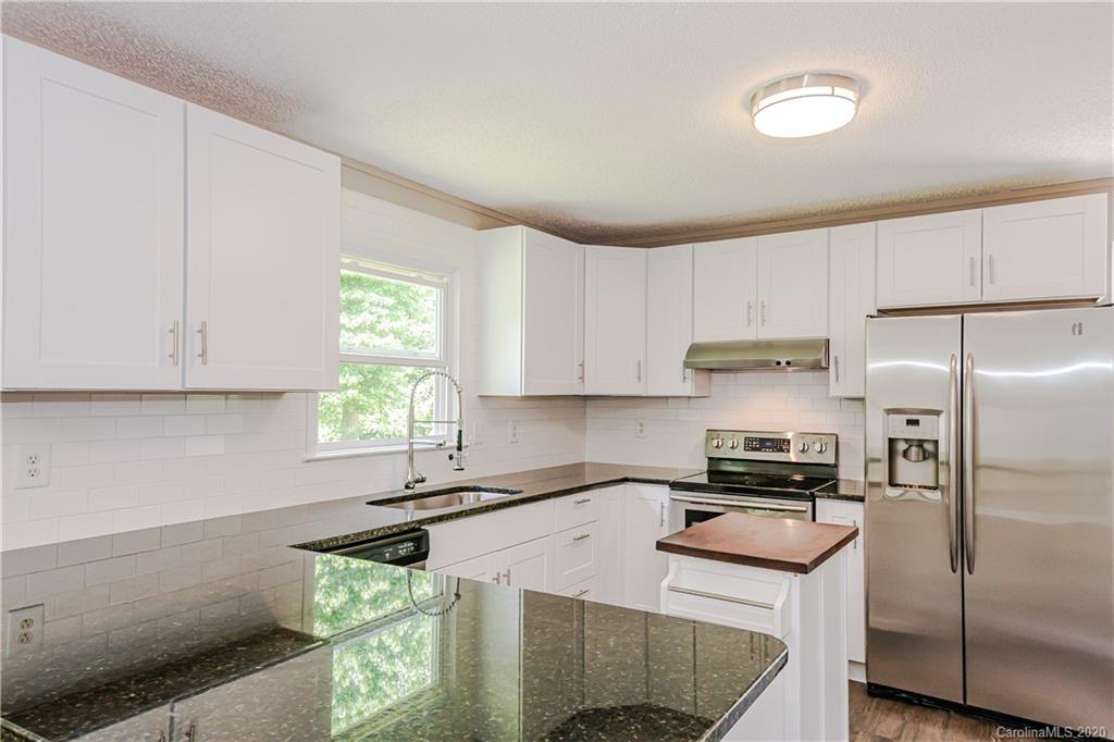 6814 Barrington Drive Charlotte NC 28215
