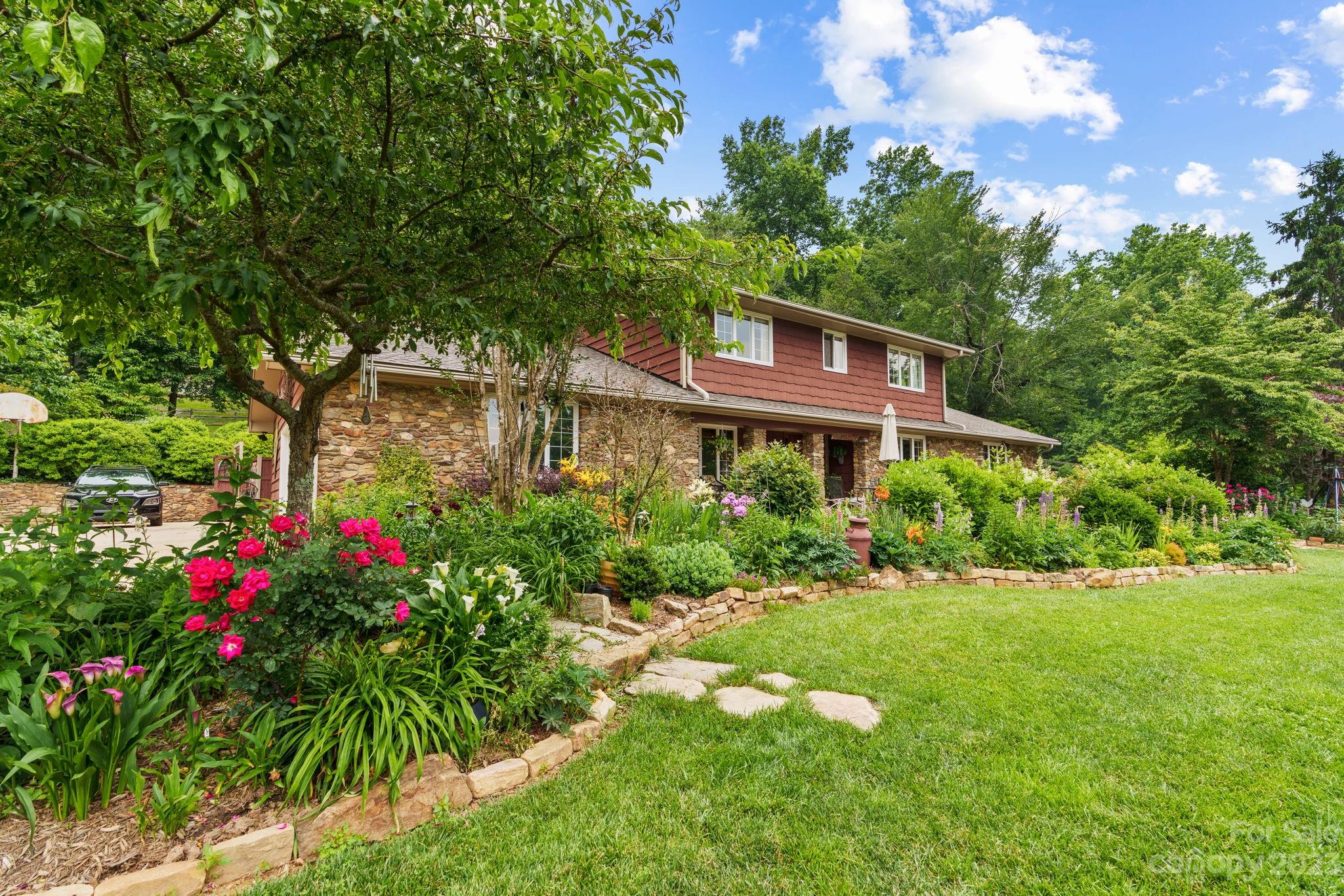 364 Poplar Drive Candler NC 28715