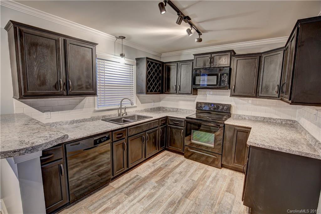 553 Frank Drive Charlotte NC 28215