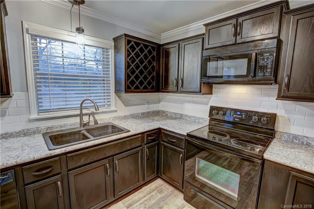 553 Frank Drive Charlotte NC 28215