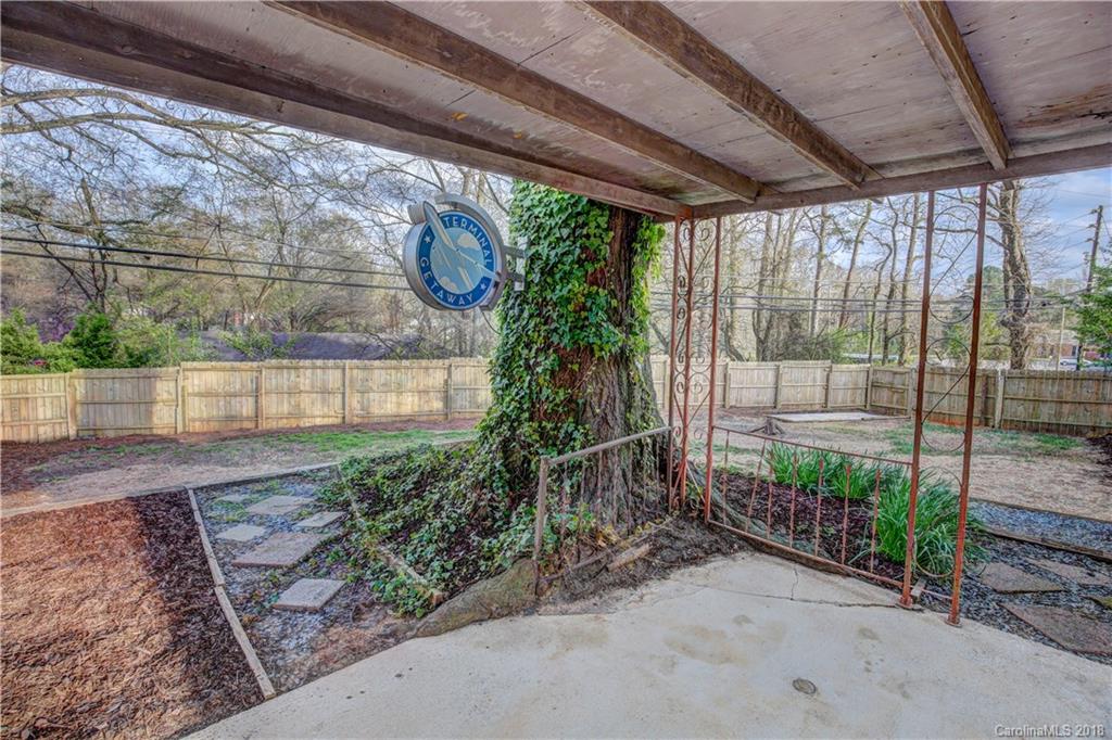 553 Frank Drive Charlotte NC 28215