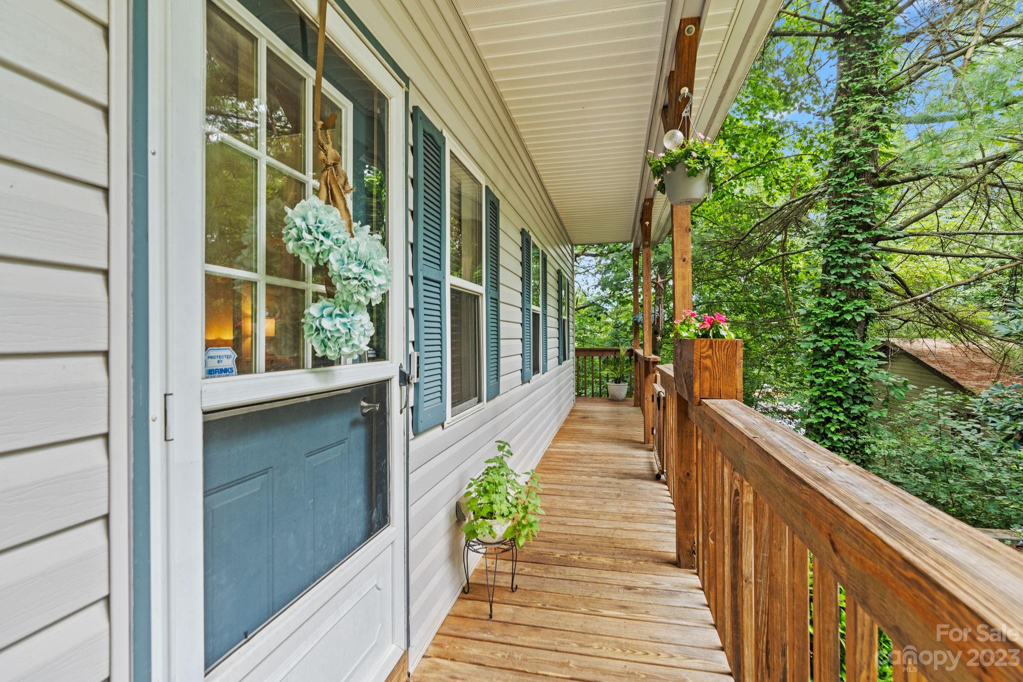 122 Arnold Heights Waynesville NC 28786