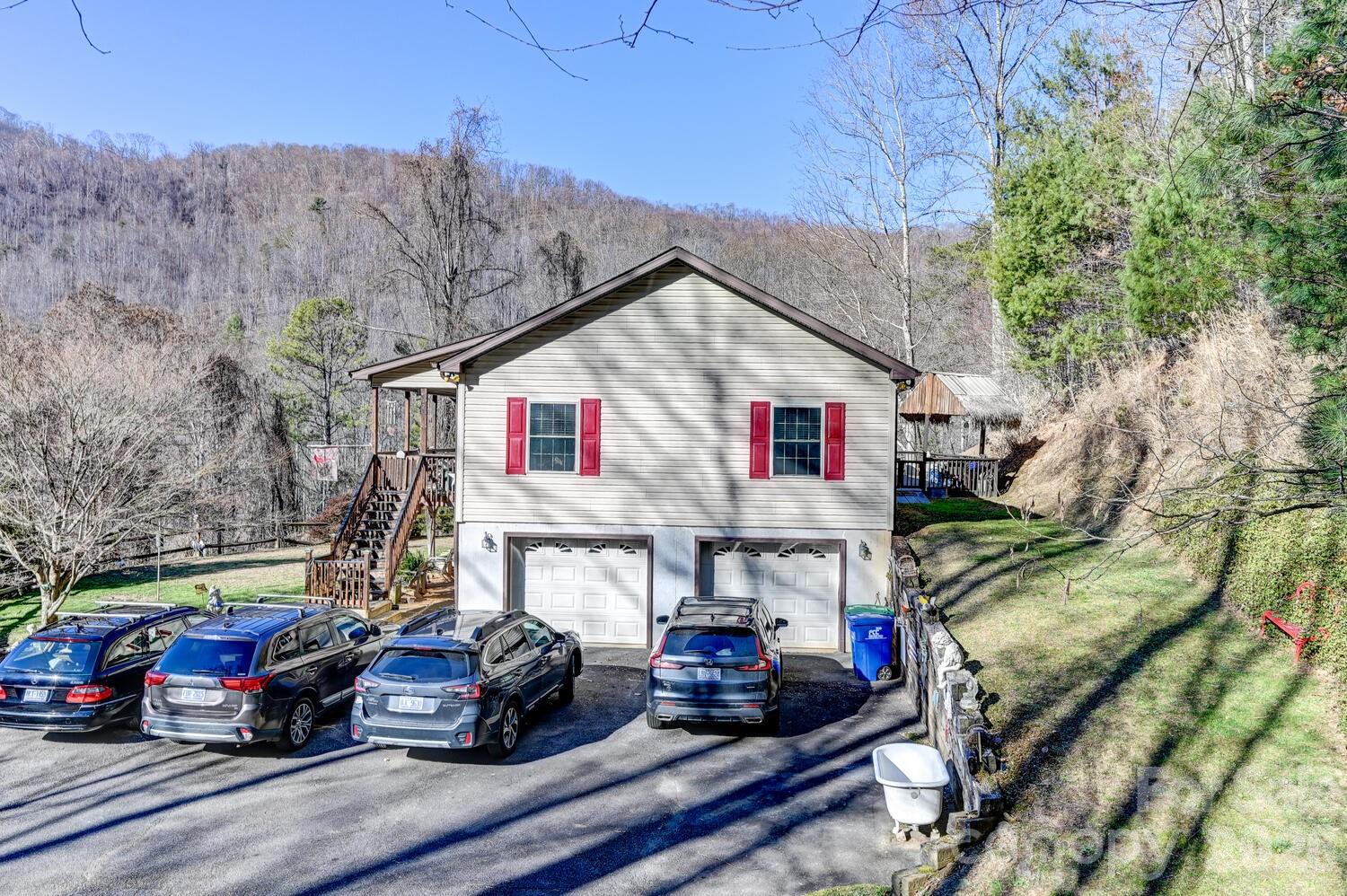 2 Ruffed Grouse Drive Weaverville NC 28787