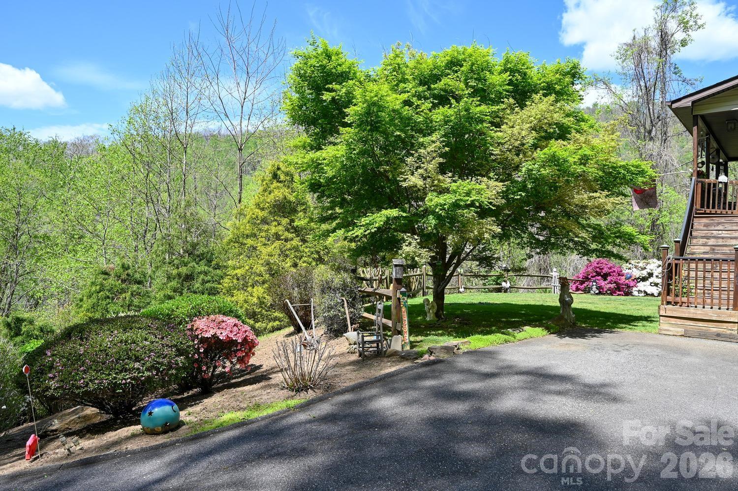 2 Ruffed Grouse Drive Weaverville NC 28787