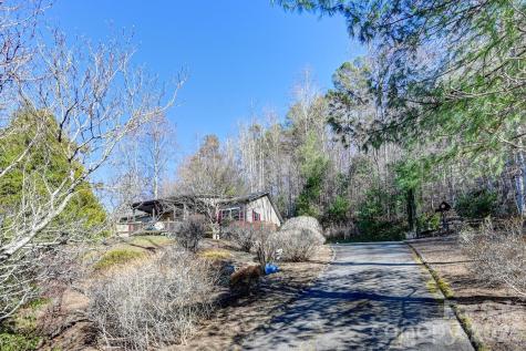 2 Ruffed Grouse Drive Weaverville NC 28787