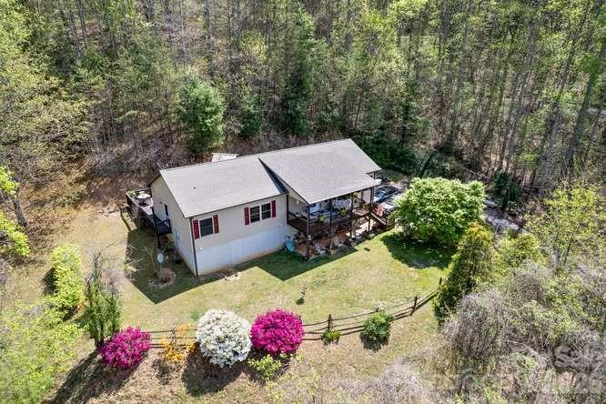 2 Ruffed Grouse Drive Weaverville NC 28787