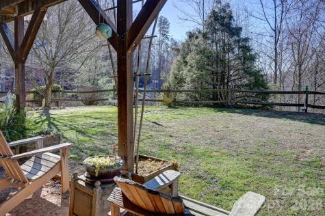 2 Ruffed Grouse Drive Weaverville NC 28787