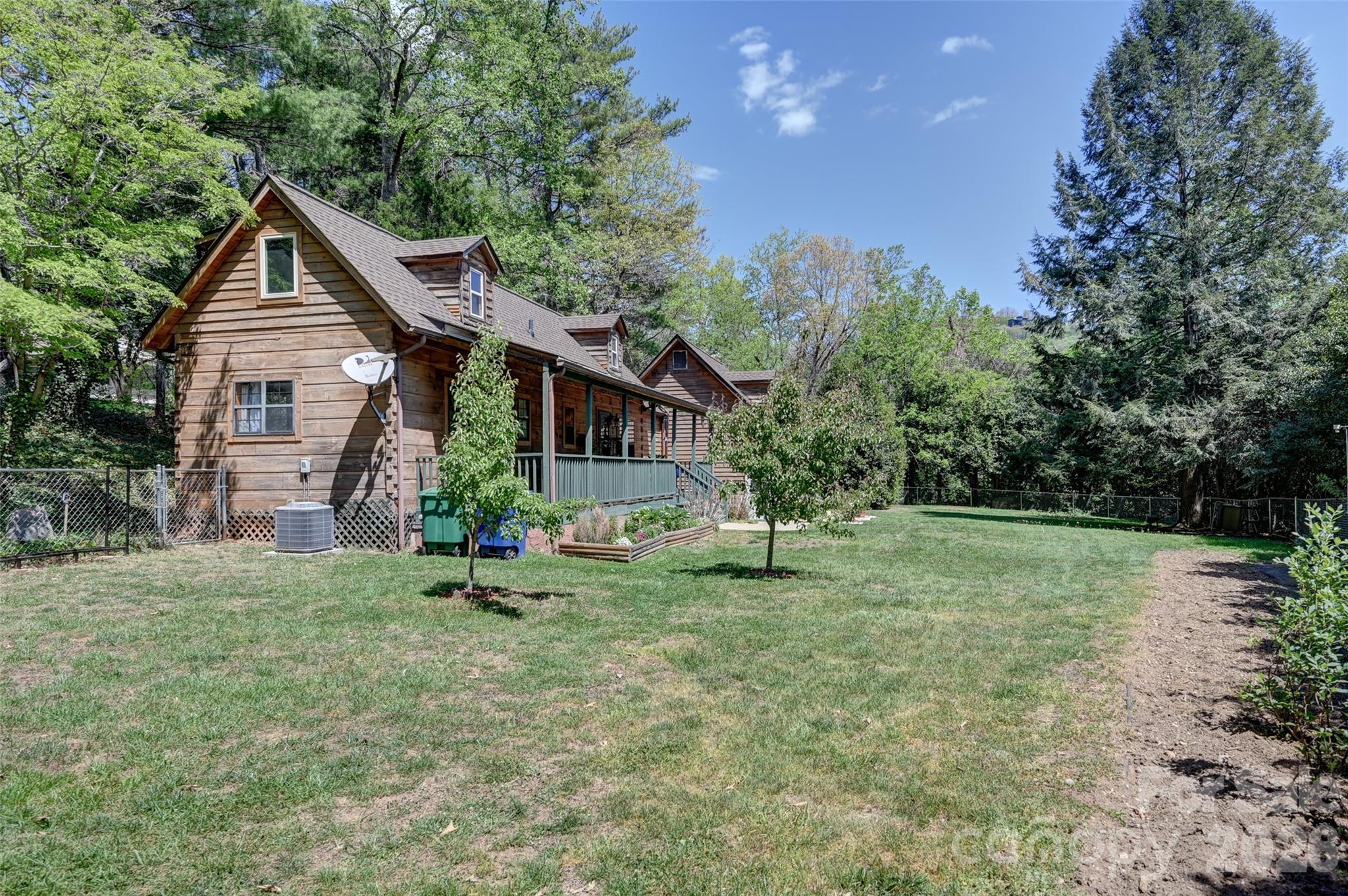 10 Black Locust Drive Asheville NC 28804