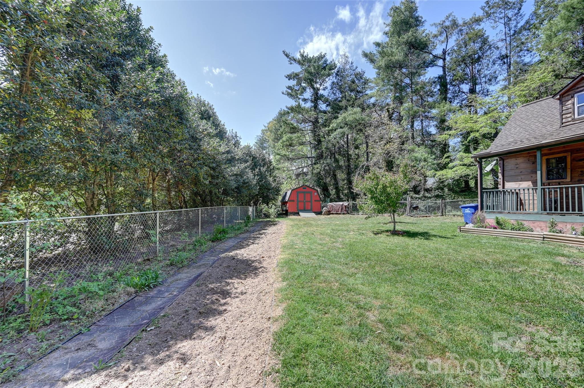 10 Black Locust Drive Asheville NC 28804