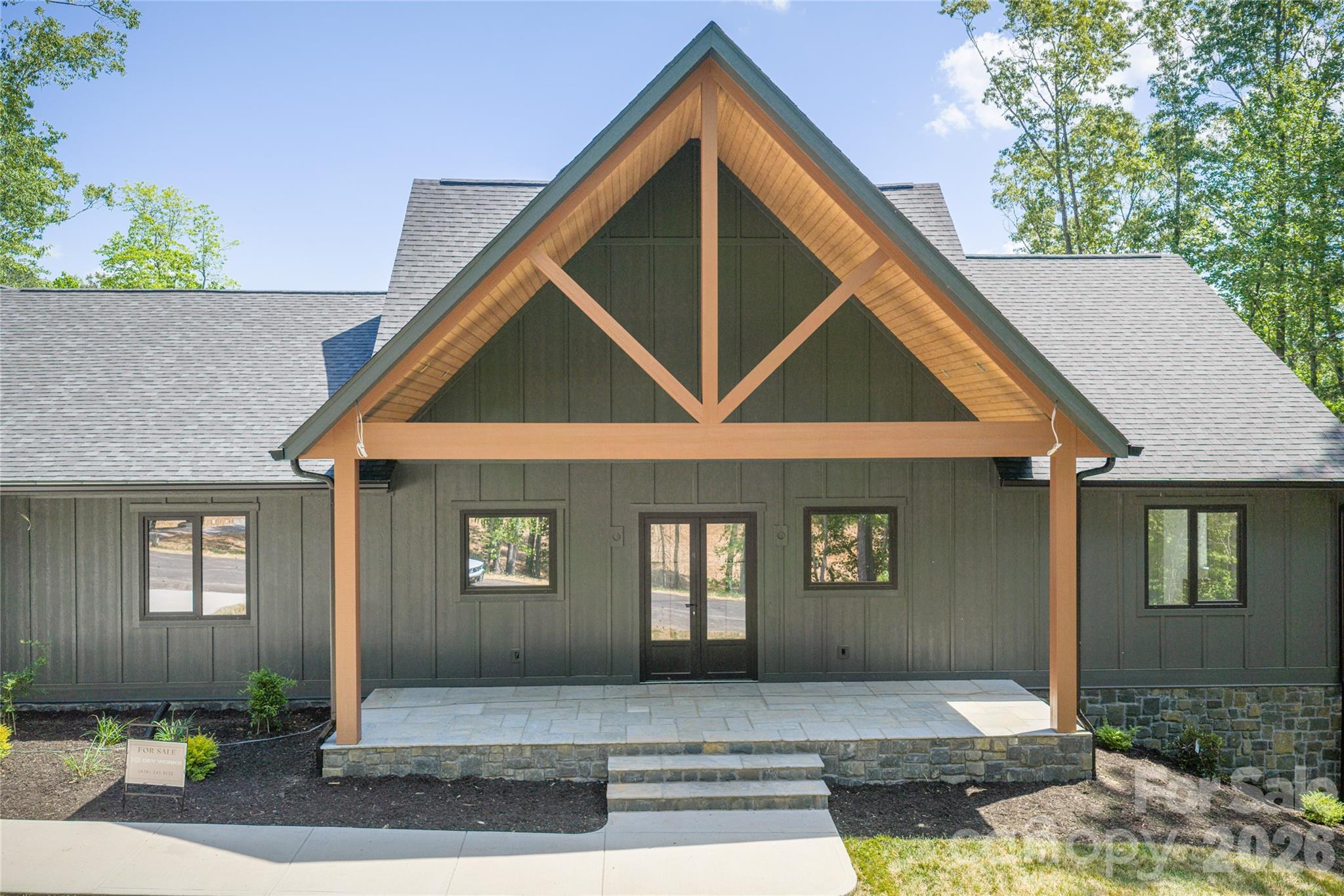 148 Reserve Way Hendersonville NC 28739