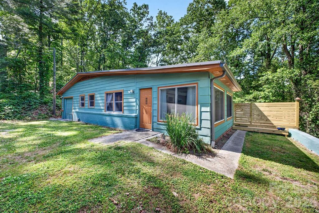 147 Longview Drive Hendersonville NC 28791