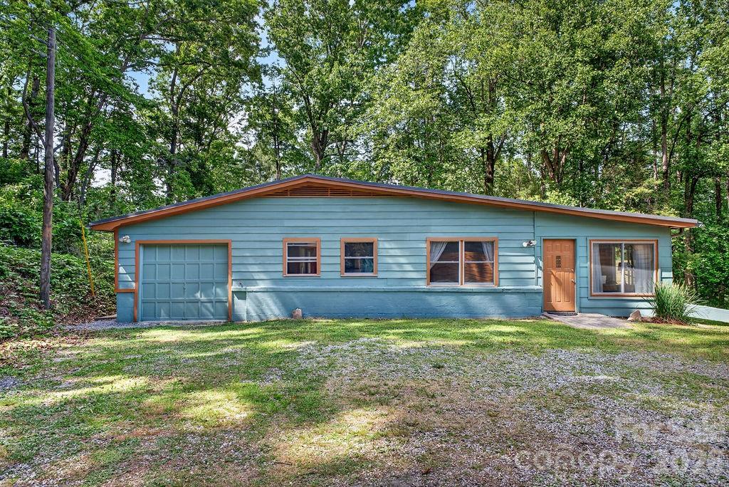147 Longview Drive Hendersonville NC 28791