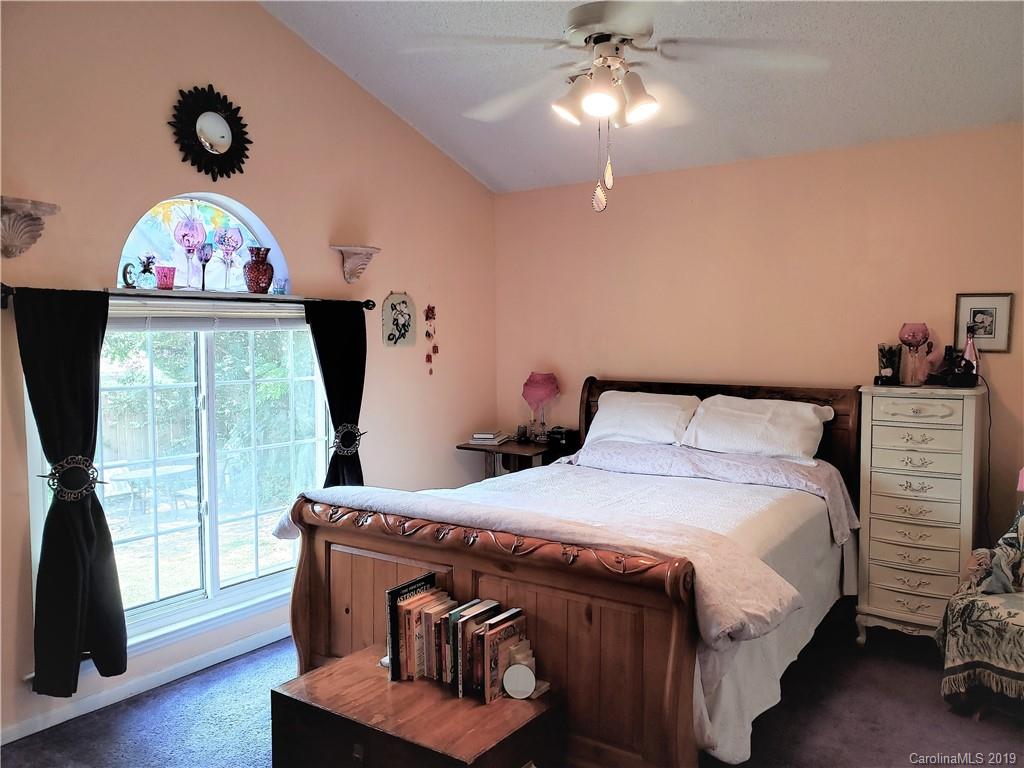 9612 Farmridge Lane Matthews NC 28105