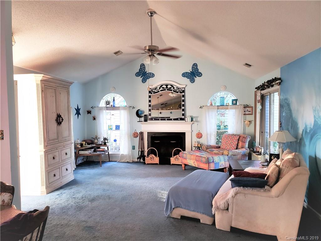 9612 Farmridge Lane Matthews NC 28105