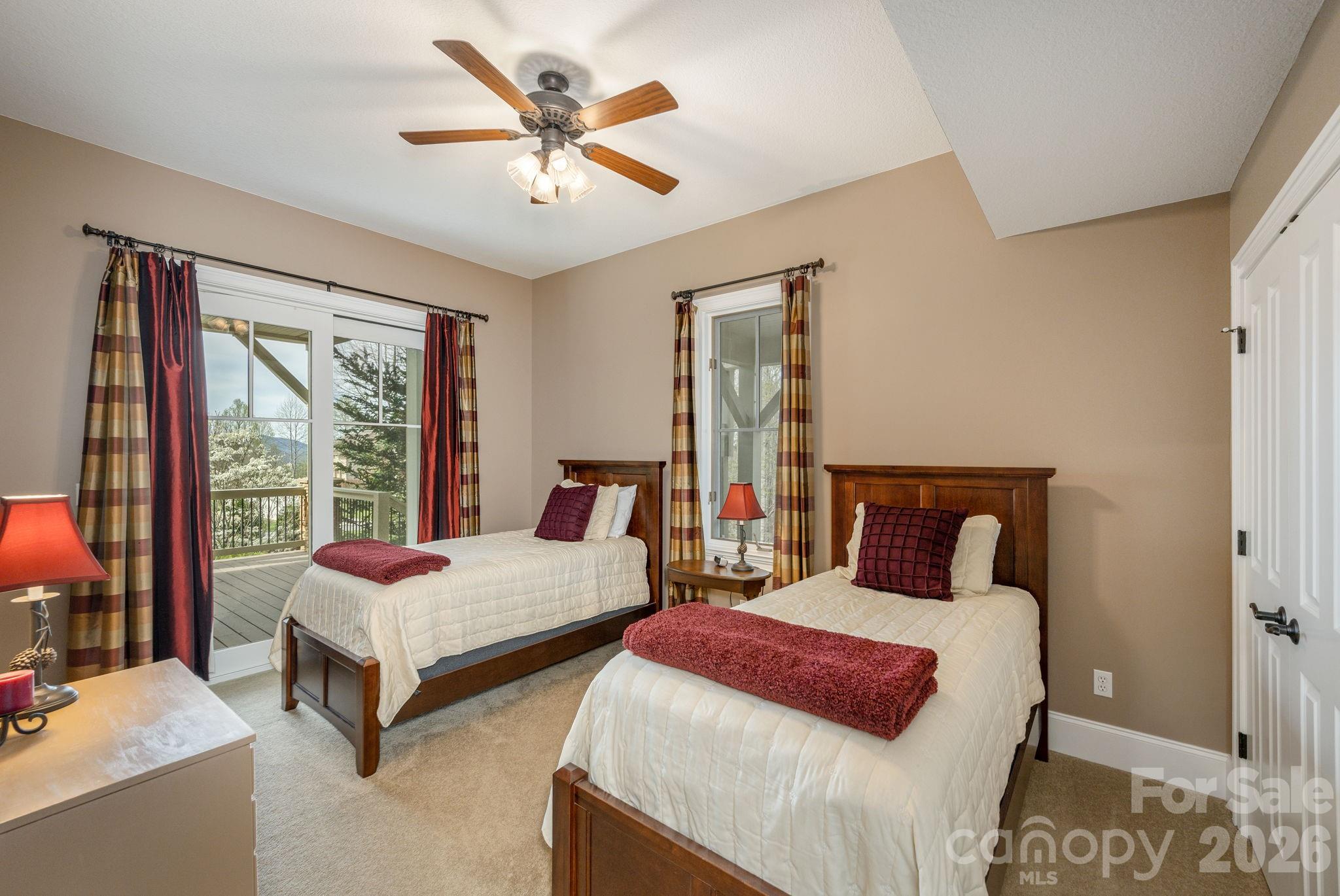 315 Crossvine Trail Hendersonville NC 28739