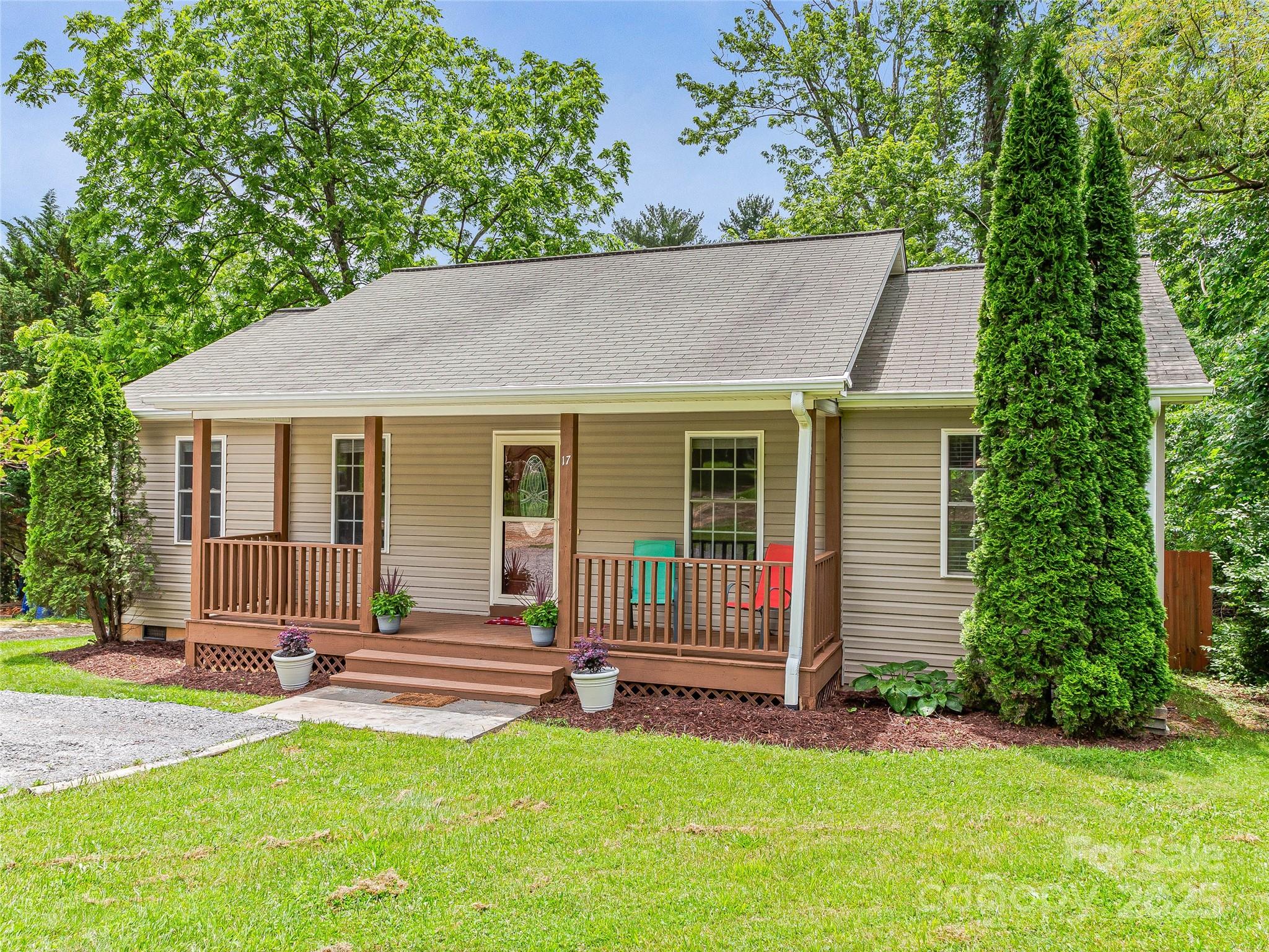 17 Fieldtop Lane Arden NC 28704