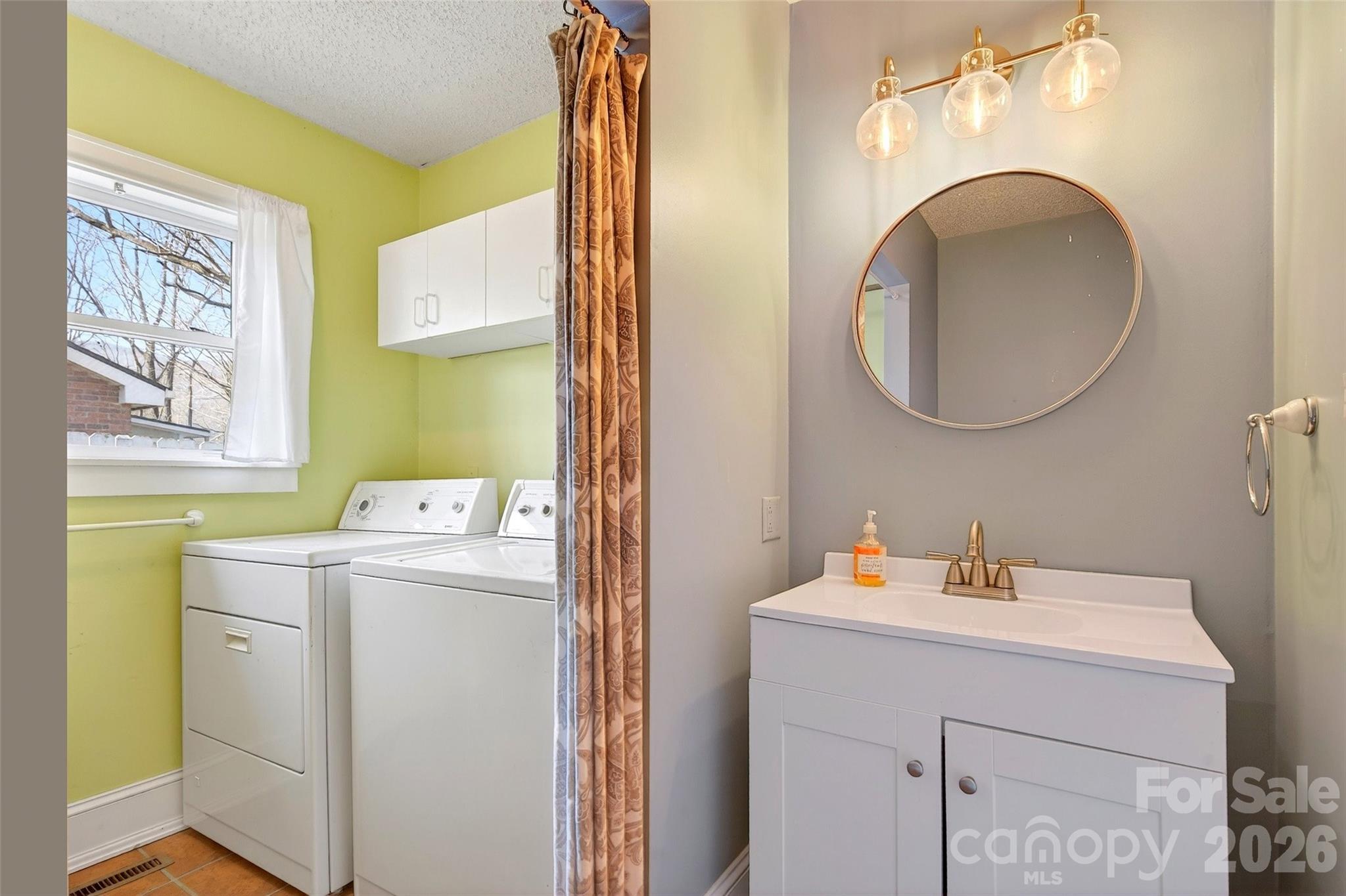 109 Eastwood Avenue Swannanoa NC 28778