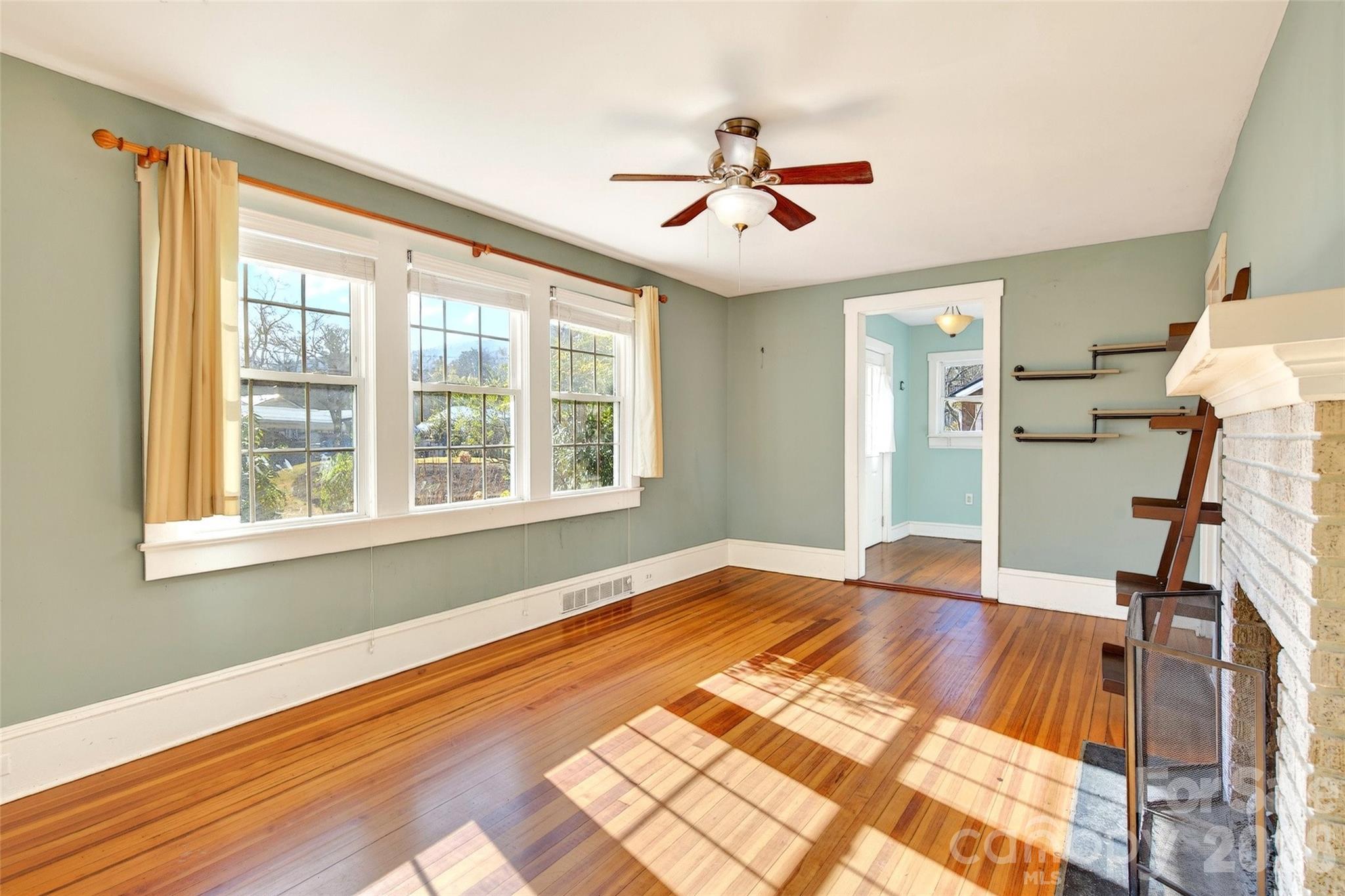 109 Eastwood Avenue Swannanoa NC 28778