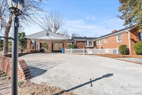 313 W Pigg Street Pageland SC 29728