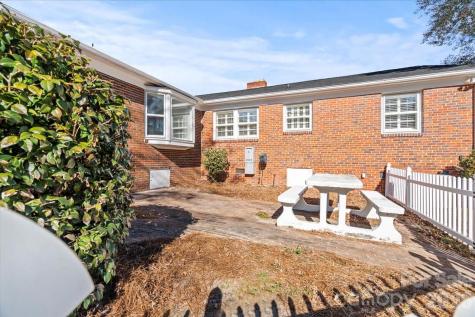 313 W Pigg Street Pageland SC 29728
