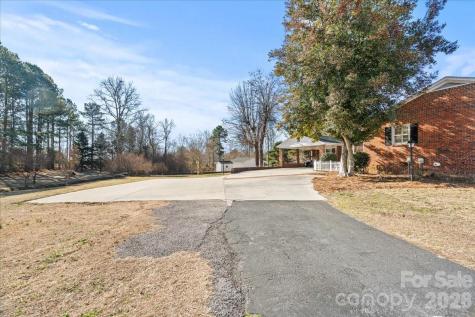 313 W Pigg Street Pageland SC 29728