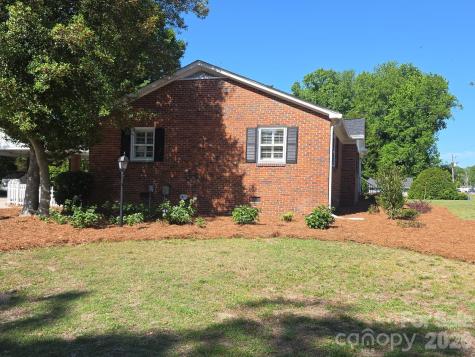 313 W Pigg Street Pageland SC 29728