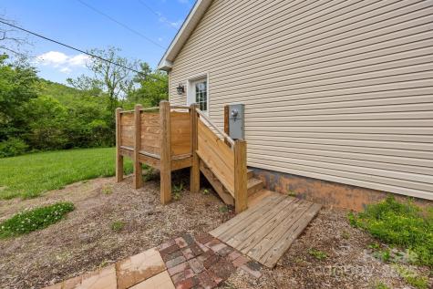 152 Ben Lippen Road Asheville NC 28806