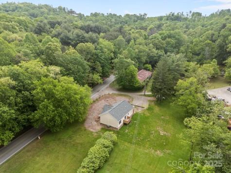 152 Ben Lippen Road Asheville NC 28806