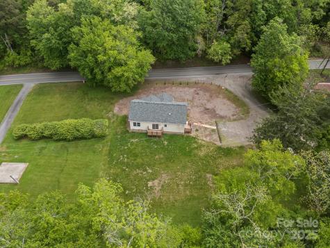 152 Ben Lippen Road Asheville NC 28806