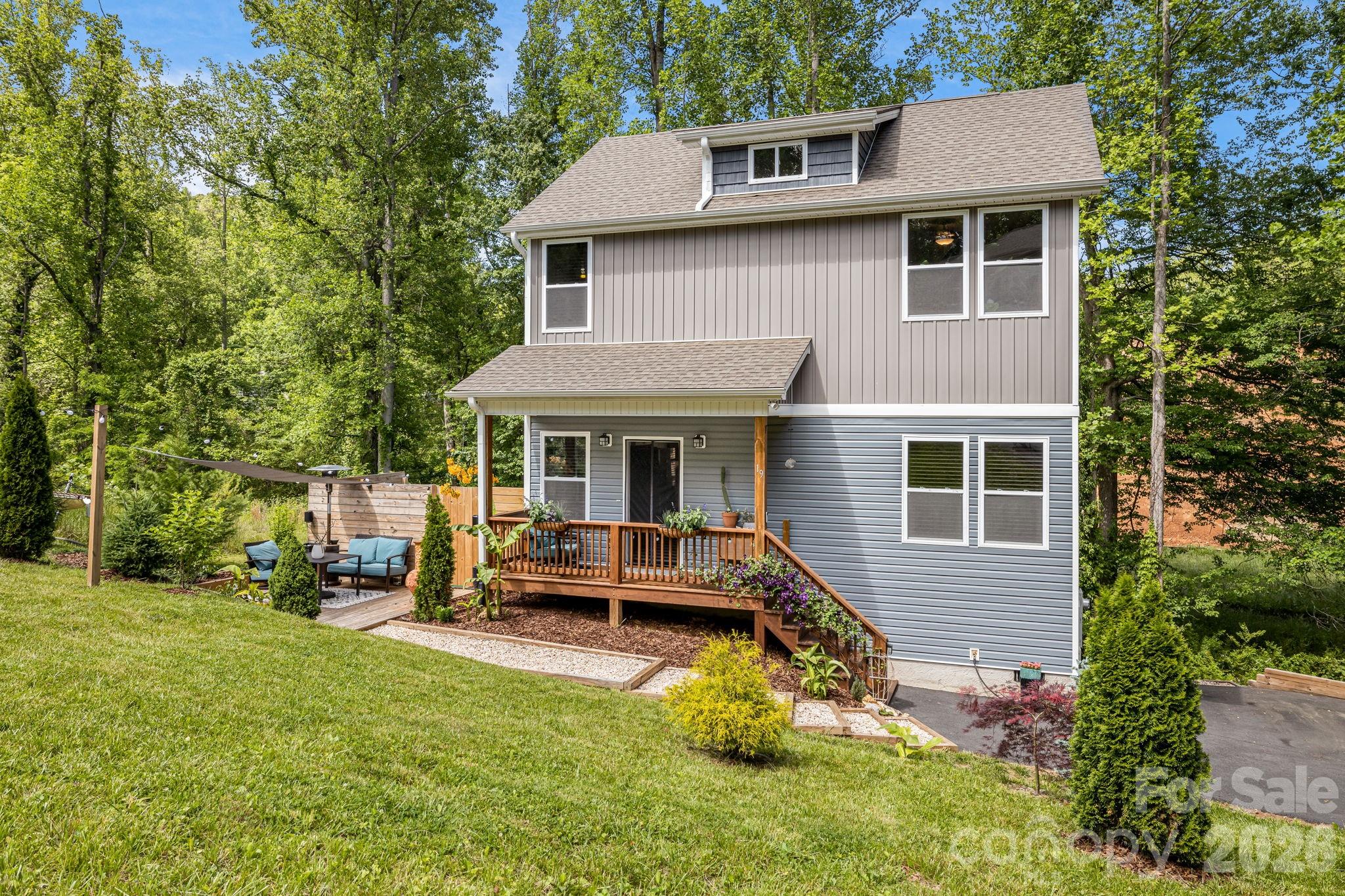 19 Shadowlawn Drive Asheville NC 28806