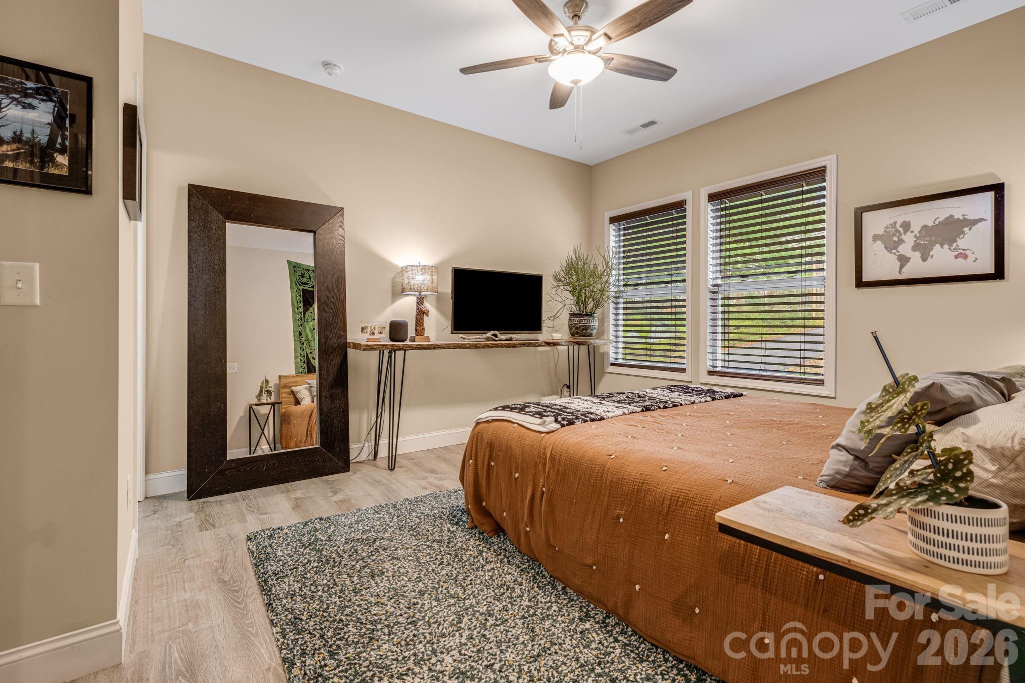 19 Shadowlawn Drive Asheville NC 28806